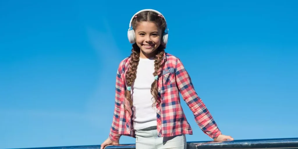 best kids headphones 1024x512.webp.webp