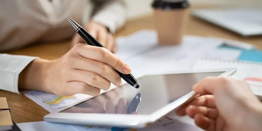 digitally signing documents 1024x512.webp.webp