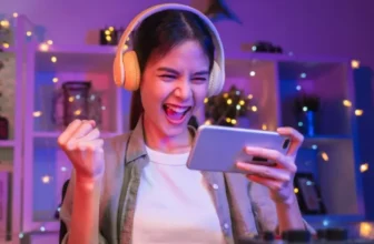 gaming headphones 1024x512.webp.webp