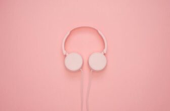 quality headphones at low cost 1024x684.jpeg