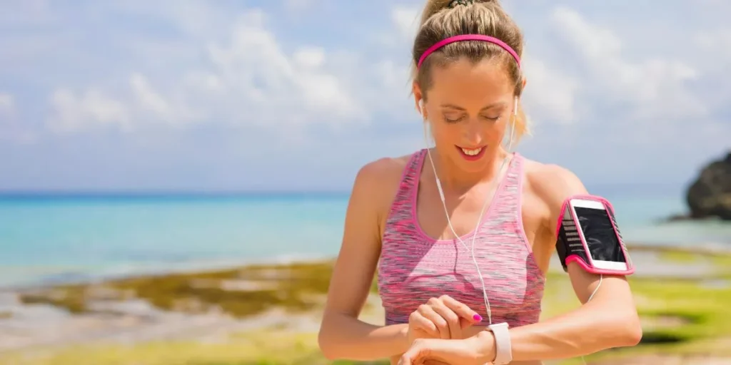 wearable tech help you track 1024x512.webp.webp