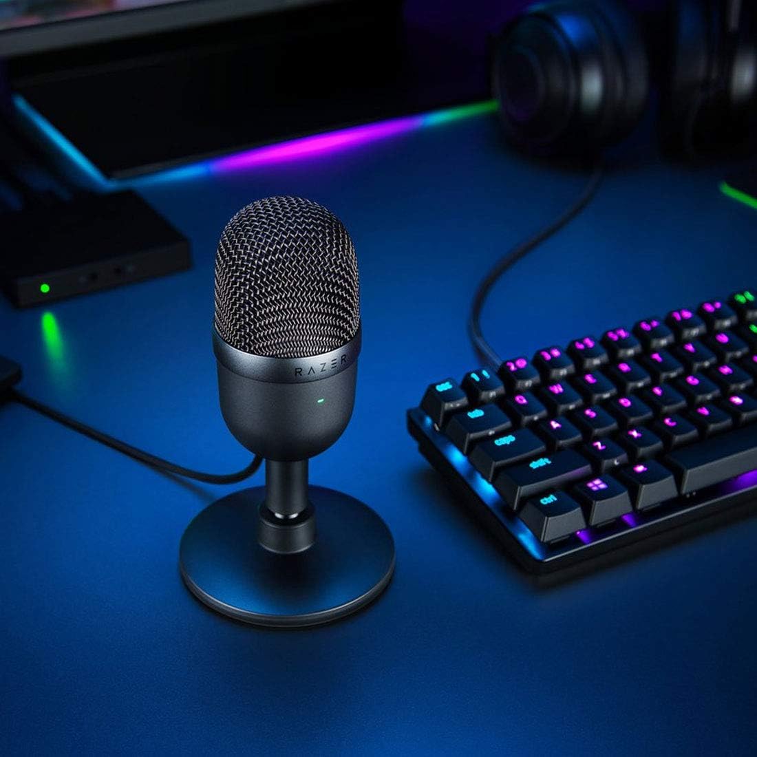 razer seiren mini usb condenser microphone: for streaming and gaming on pc professional recording quality precise supercardioid pickup pattern tilting stand shock resistant classic black