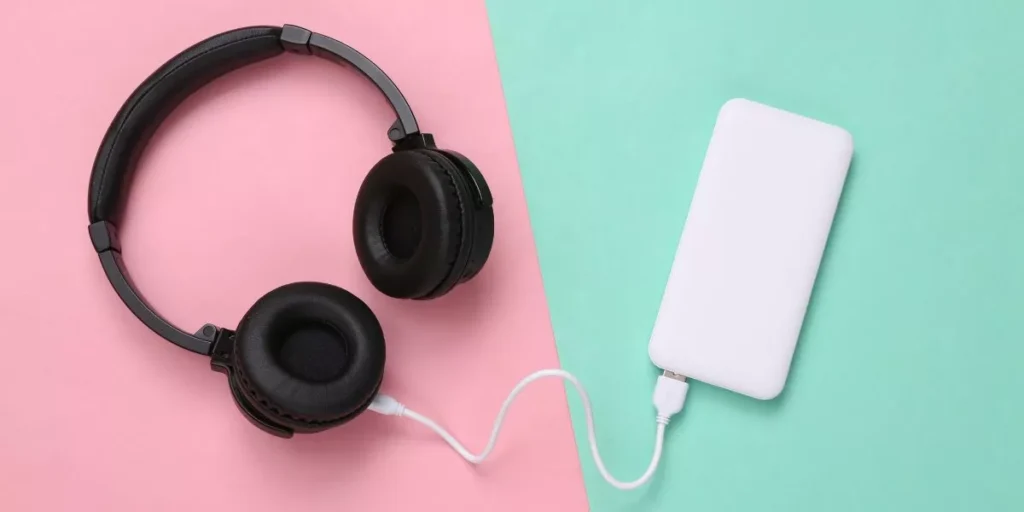 wireless headphone batteries last 1024x512.webp.webp