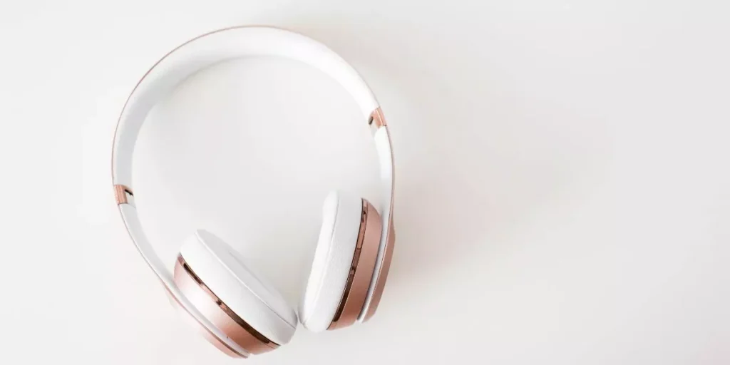 wireless headphones 1024x512.webp.webp